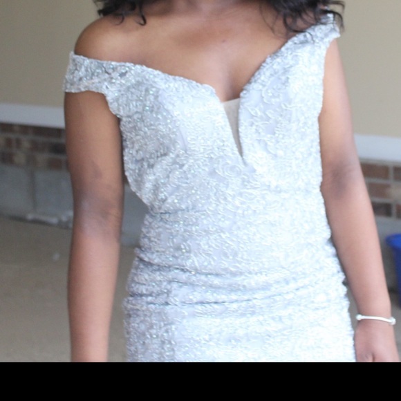 Prom Dress - Picture 3 of 4